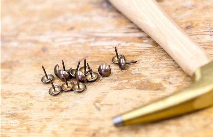 Drawing pins